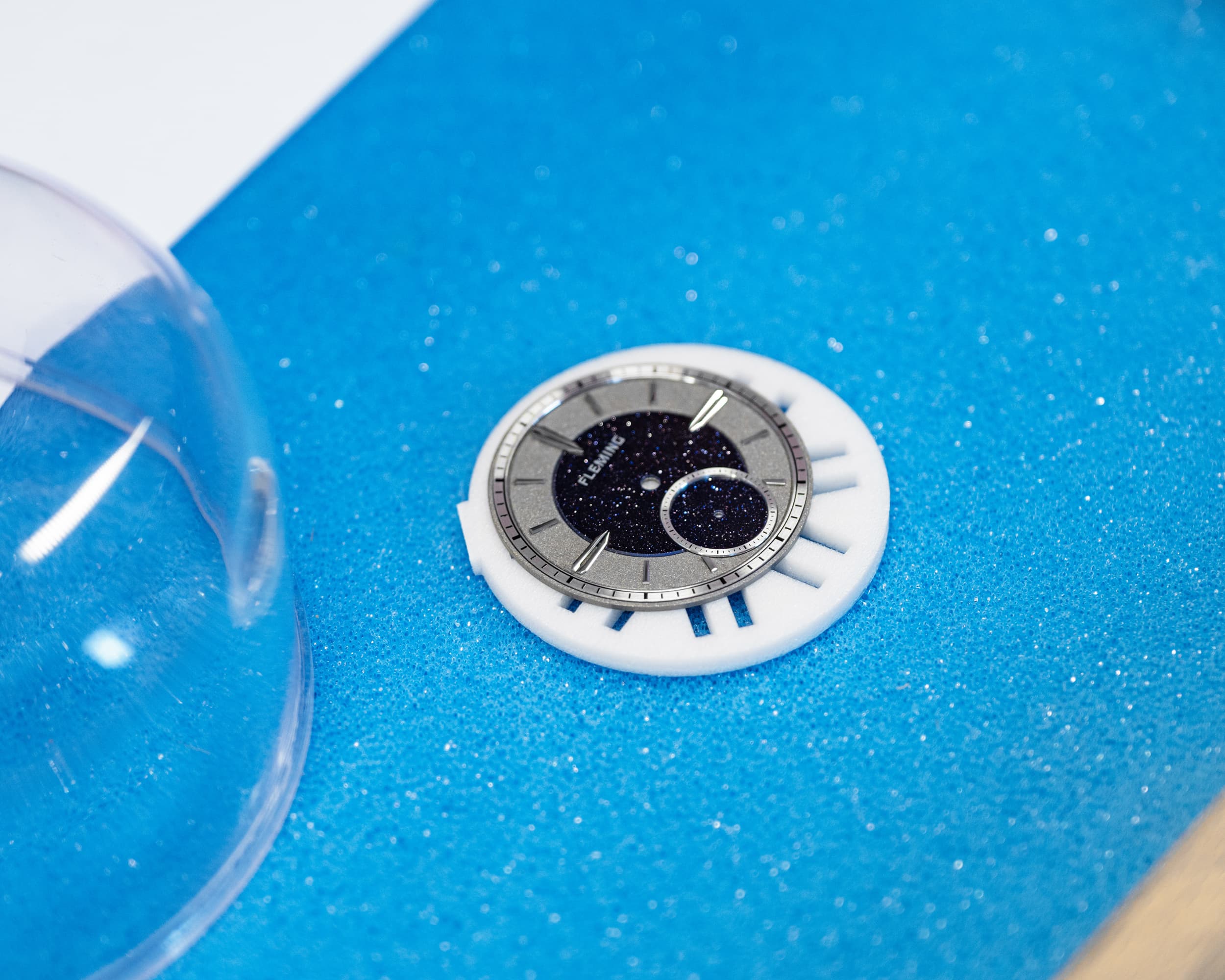 Dial craftsmanship at Combléminé