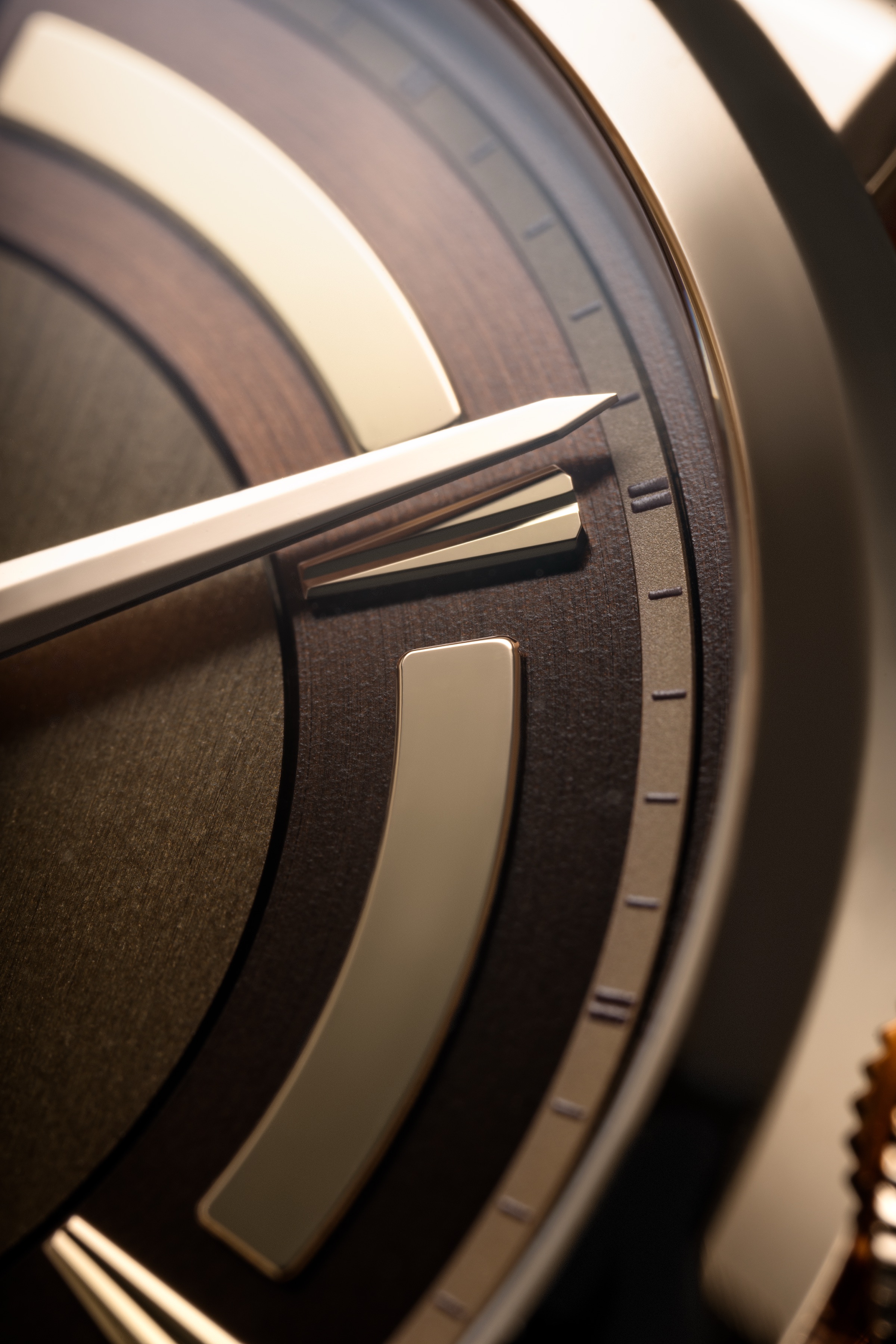 Fleming Redwood dial macro